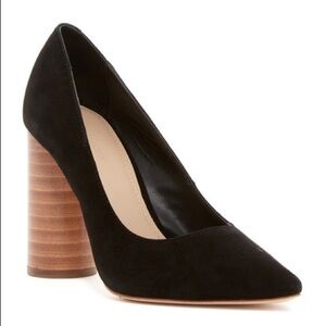 NWB Pour La Victoire Black Suede Pump